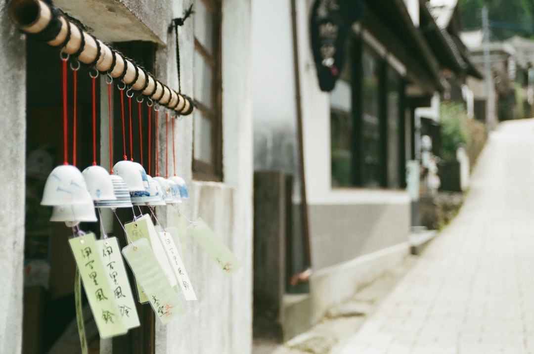 door wind chimes along the alley